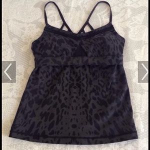 Lululemon tank